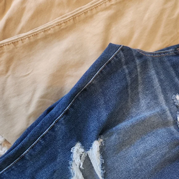 Jeans - Picture 2 of 2